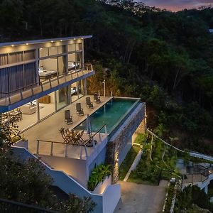 Two Sisters Hill Villa - Spectaculaire Vue Sur Mer